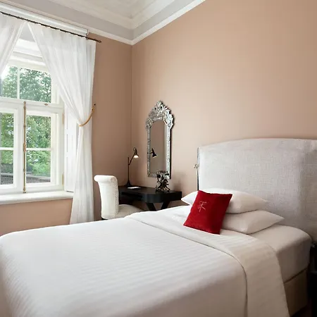 Hotel Telegraaf, Autograph Collection 5*