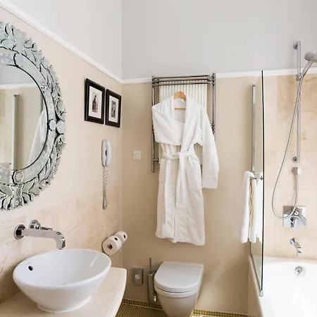 Telegraaf, Autograph Collection 5* Tallinn