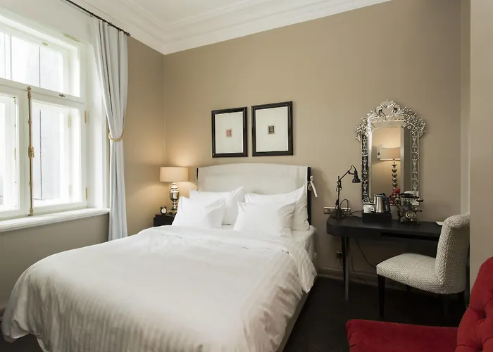 Telegraaf, Autograph Collection Tallin