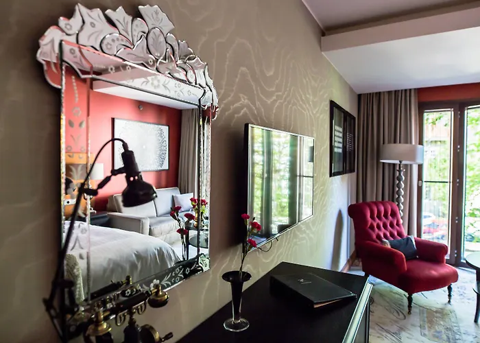 テレグラーフ オートグラフ コレクション タリン