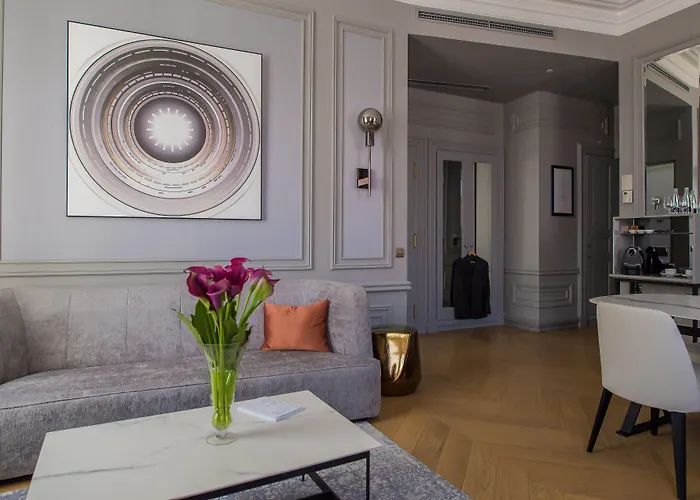 Hotel Telegraaf, Autograph Collection 5*