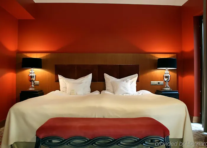 Telegraaf, Autograph Collection