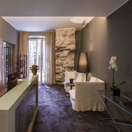 텔레그라프, 오토그래프 컬렉션