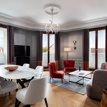 Telegraaf, Autograph Collection Tallinn